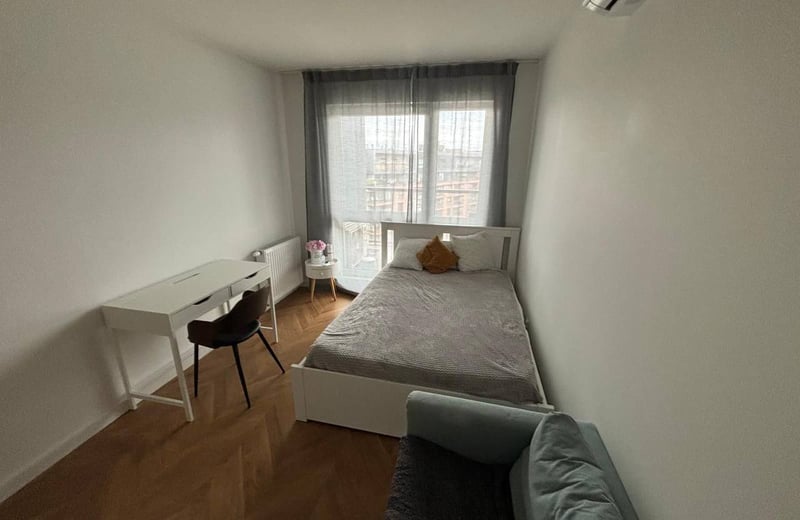 Miete einer modernen Wohnung mit 3 Schlafzimmern, 107 m², Blick auf die Weichsel, Zabłocie, Krakau, Polen
